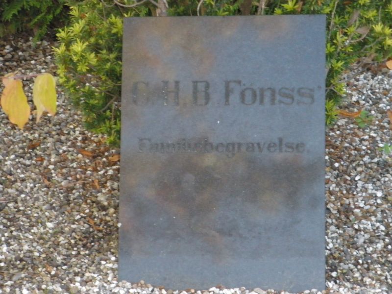 C. H. B. Foens's familiegravsted.JPG